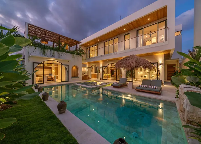 Villa Bimini - Luxury 4br Private Pool In Canggu With Jacuzzi