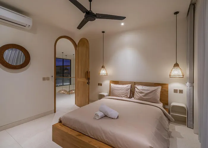 Bimini - Luxury 4br Private Pool In Canggu With Jacuzzi Villa *